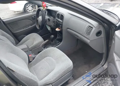 2001 Hyundai Sonata z USA, uszkodzony, nr VIN KMHWF25S91A435427